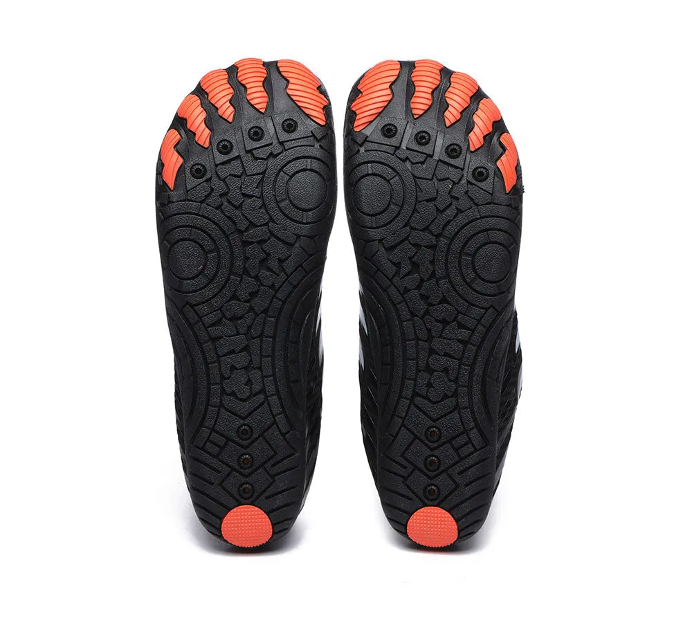 Men Water Shoes With Honeycomb Insole