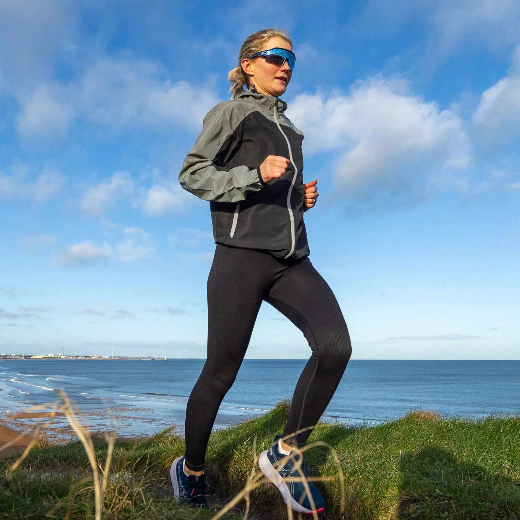 High-Visibility Reflective Safety Running Jacket for Nighttime Exercise